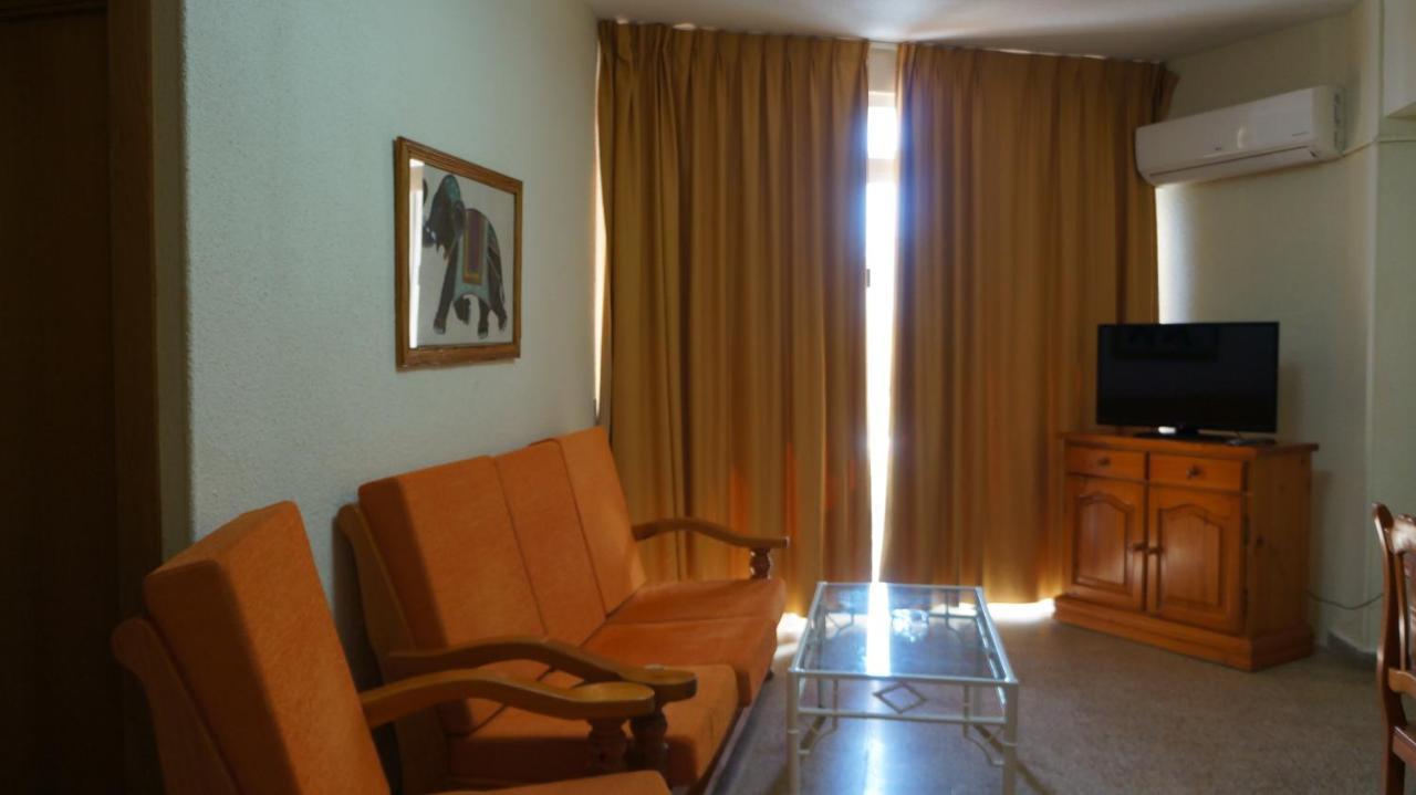 Apartamentos Astoria B - Бенидорм Экстерьер фото