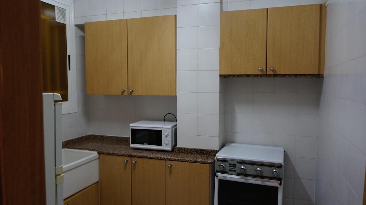 Apartamentos Astoria B - Бенидорм Экстерьер фото