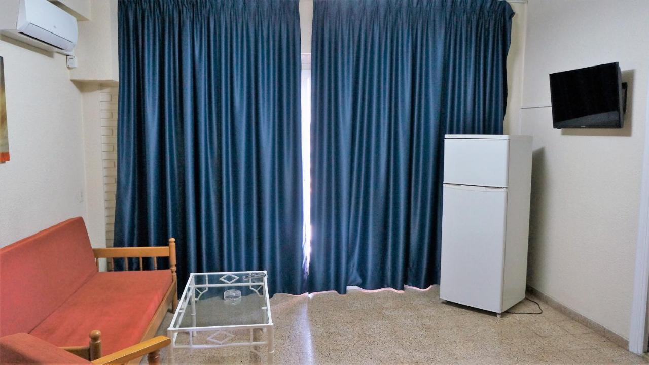 Apartamentos Astoria B - Бенидорм Экстерьер фото